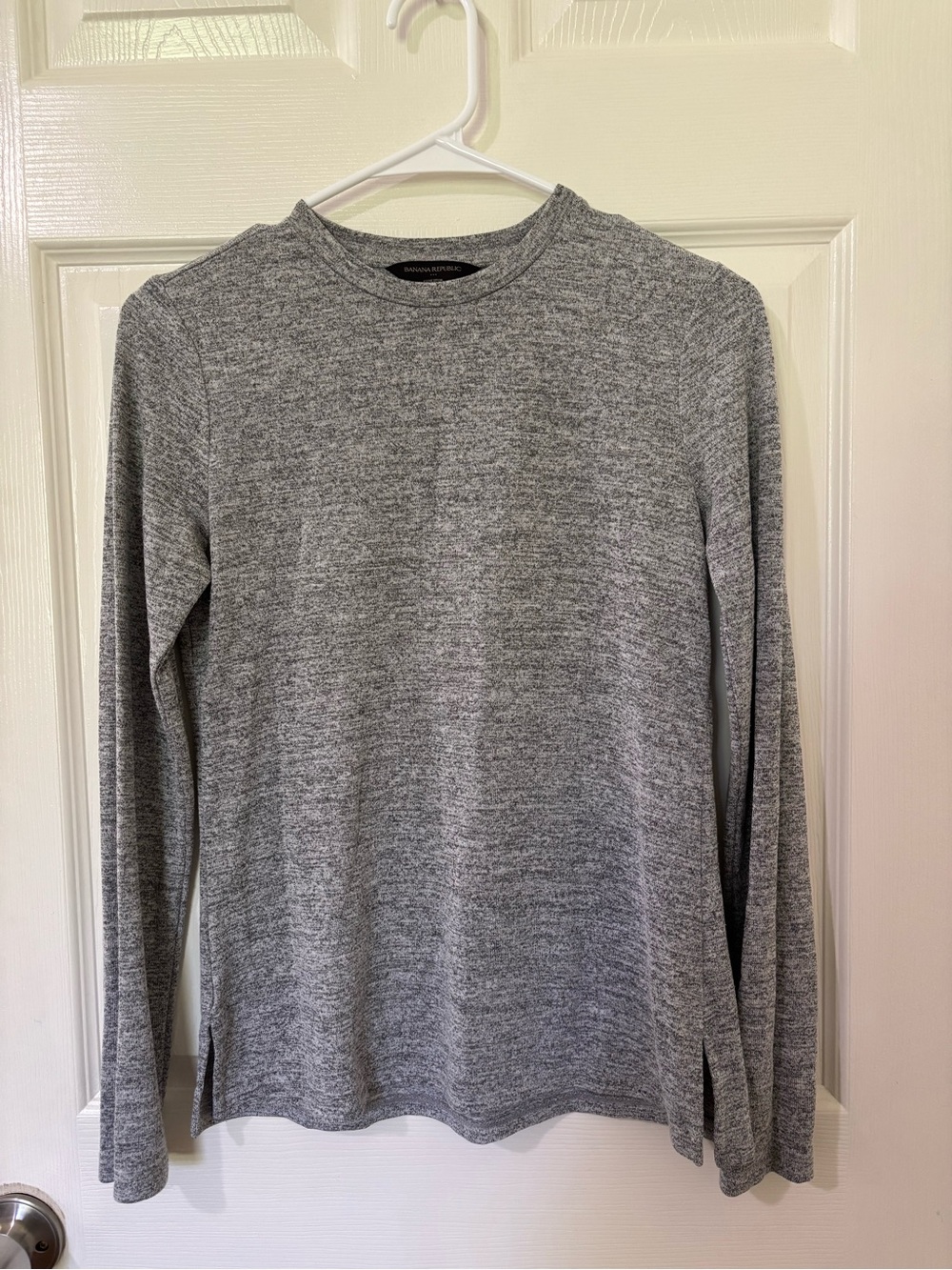 Banana Republic Women’s Crewneck Sweater - Heather Gray